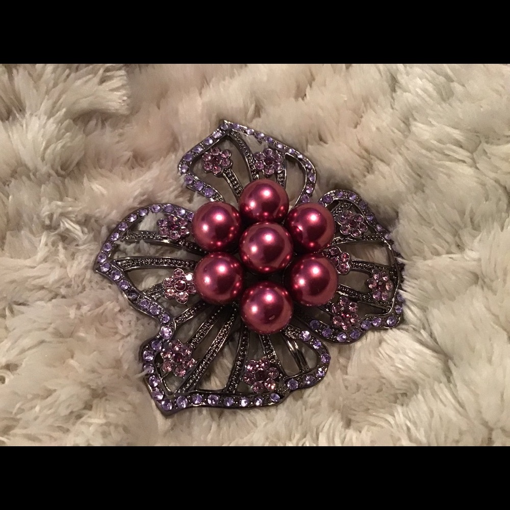 Pink flower brooch pin